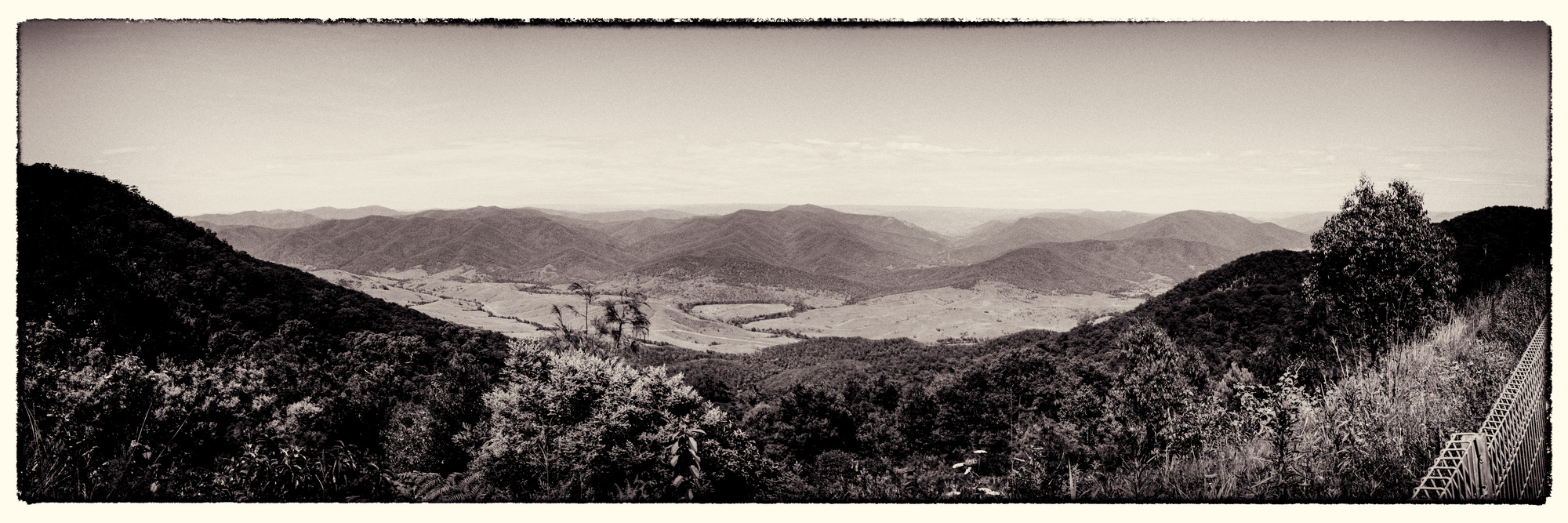 Carson's Pioneer Lookout, Mare's Run, NSW (multi-image pano)