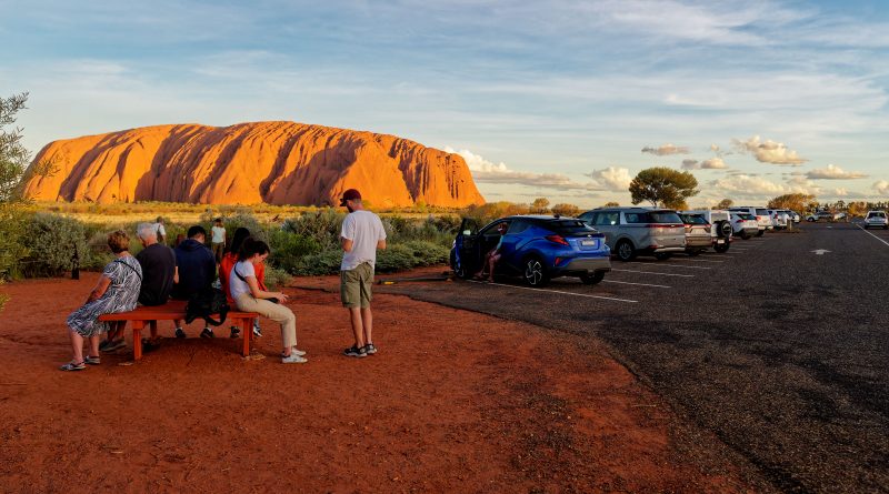 Ayer's Rock (Uluru)